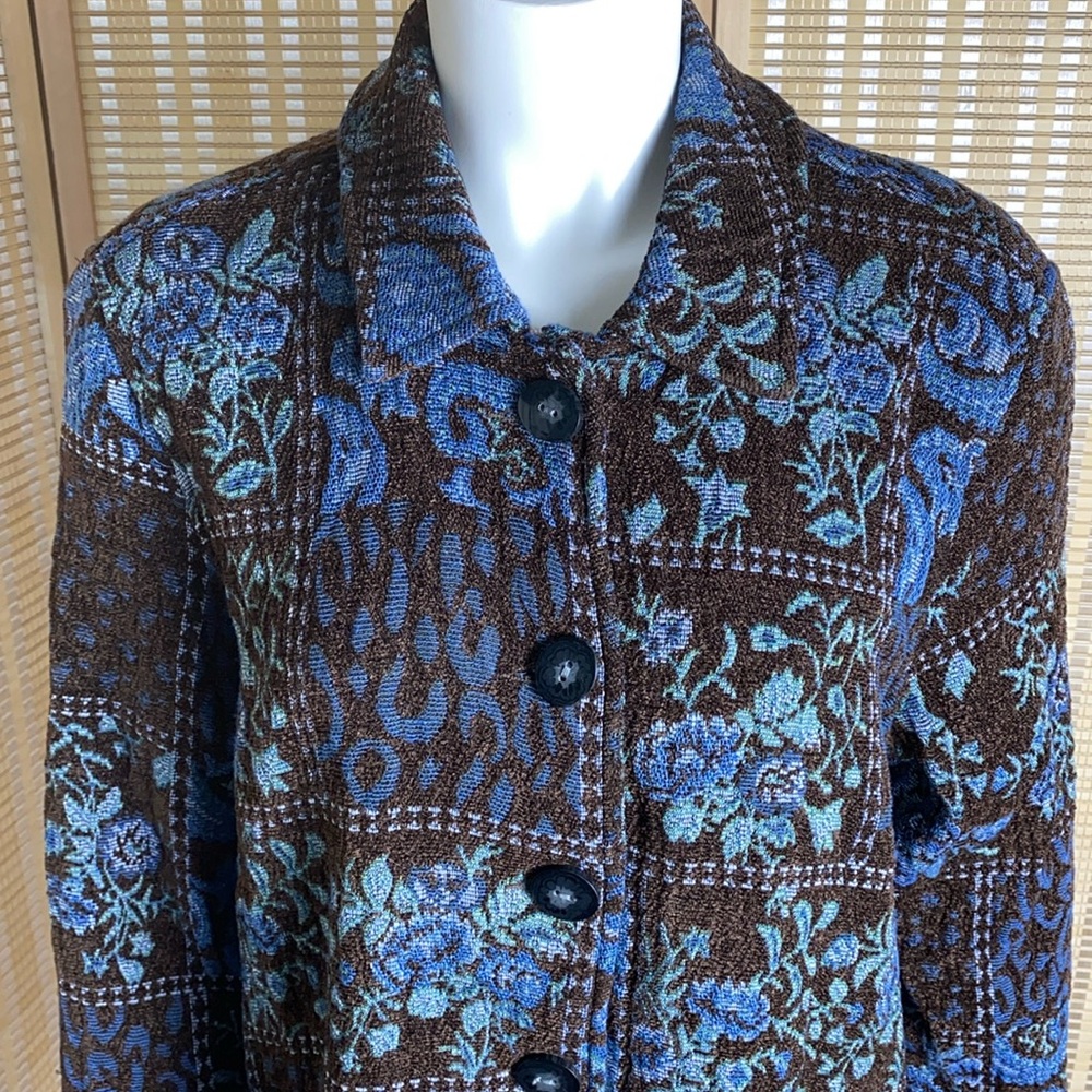 Travel Smith Folk Art Patchwork Floral Lined Jacket
Size XL - Picture 2 of 7